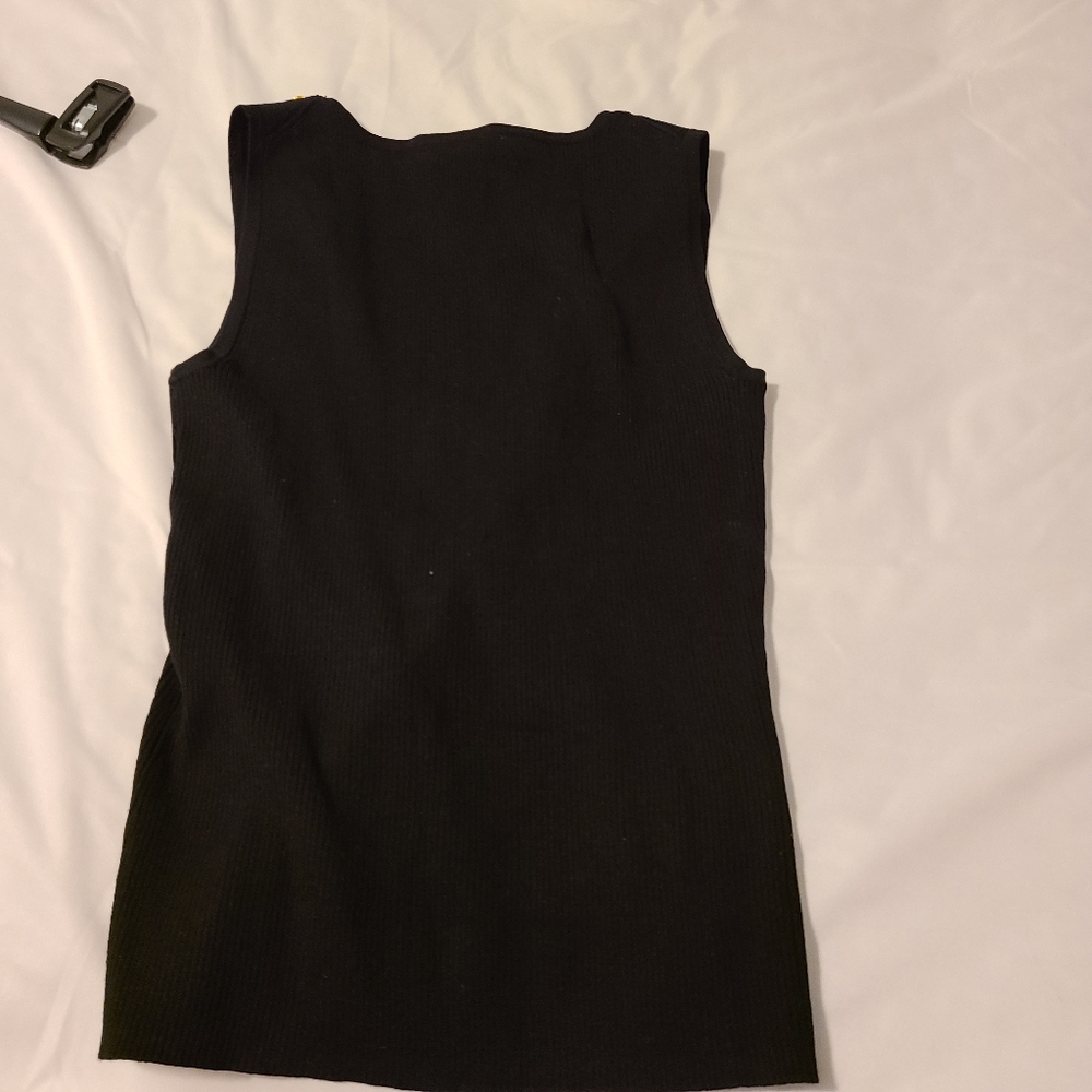 Chainlink Tank Top - Picture 2 of 3